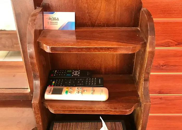 Desila House ゲストハウス Batununggul